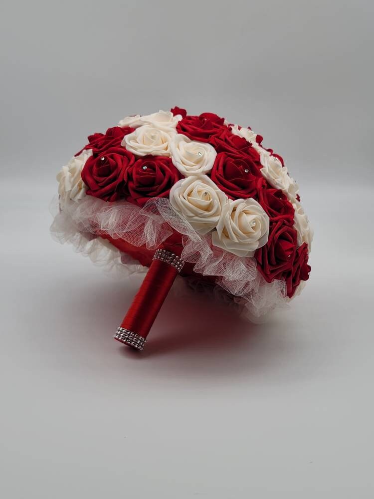 Red and cream bridal bouquet, red bouquet, red and white bouquet, red wedding bouquet, red bridesmaids bouquet, roses, rhinestones, brooch