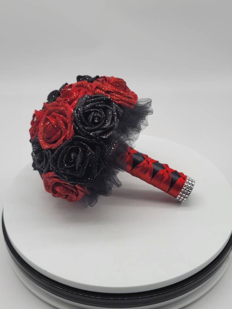 Glitter Red And Black Gothic Skull Bouquet, Bridal Bouquet, Bridesmaid Bouquet, Matching Corsages and Boutonnieres, Halloween Wedding