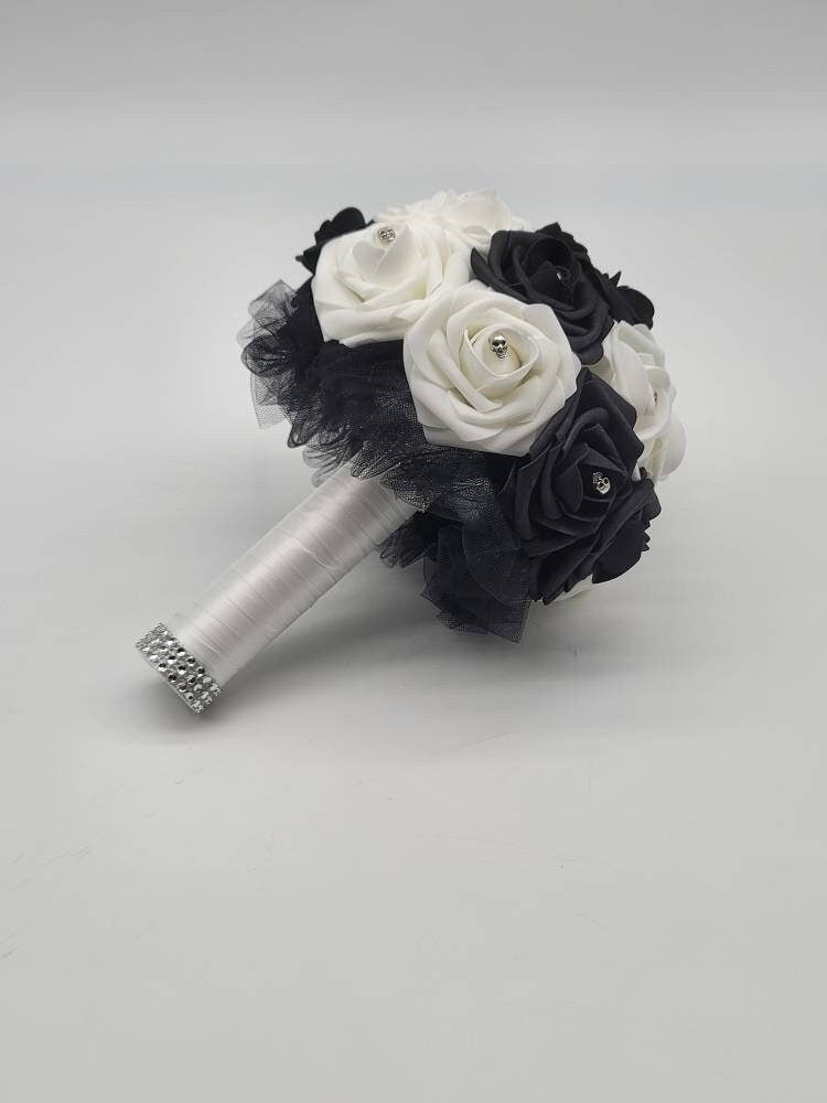 Gothic Skull Black and White Wedding Bouquet, Bridal Bouquet,Bridesmaid Bouquet, Matching Corsages and Boutonnieres, Halloween Wedding