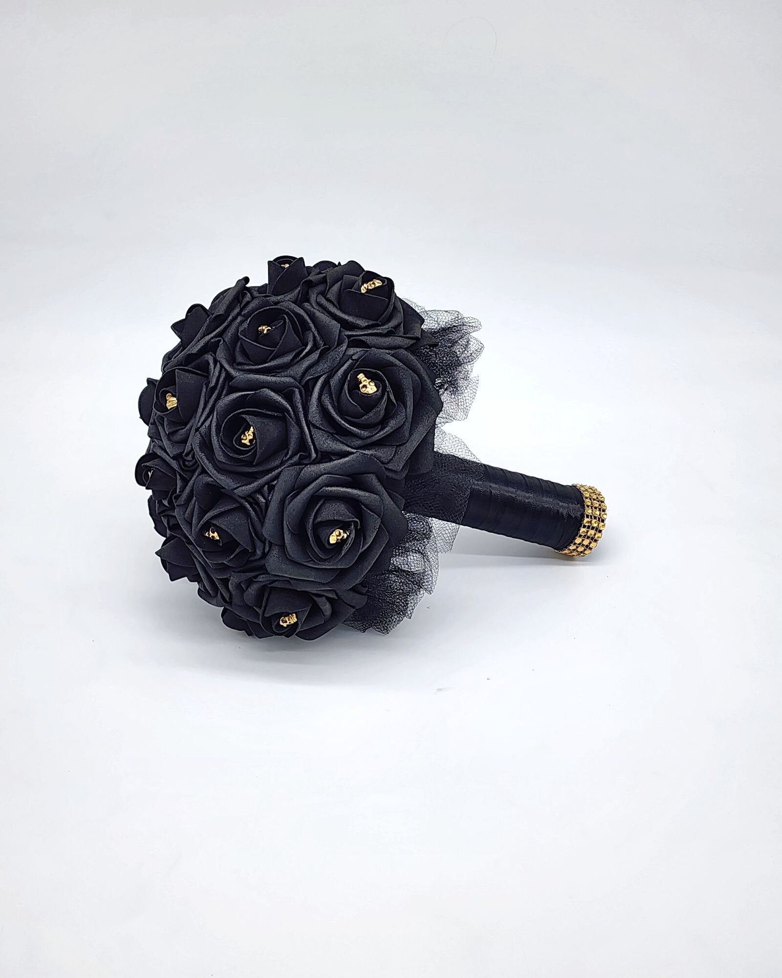 Gothic Skull Black Wedding Bouquet, Bridal Bouquet, Bridesmaid Bouquet, Matching Corsages and Boutonnieres, Halloween Wedding