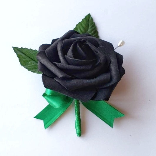 8-Inch Black and Emerald Wedding Bouquet
